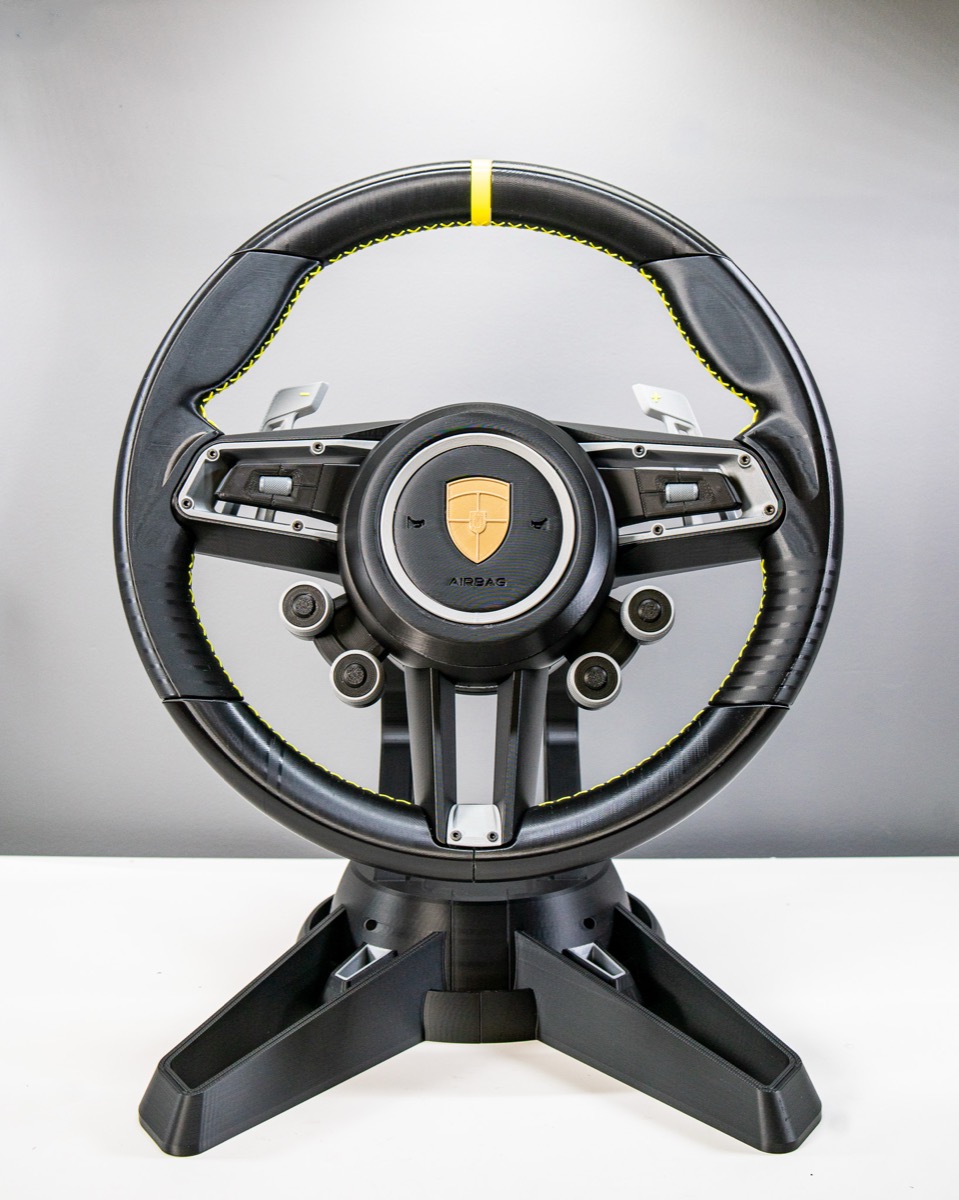 Steering wheel display — front view